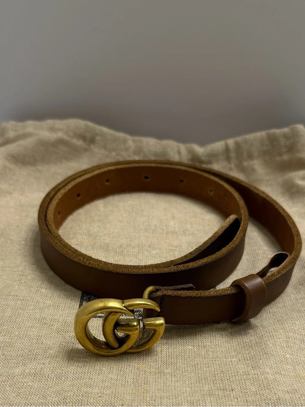 GUCCI WOMANS LEATHER BELT- SIZE 75/30